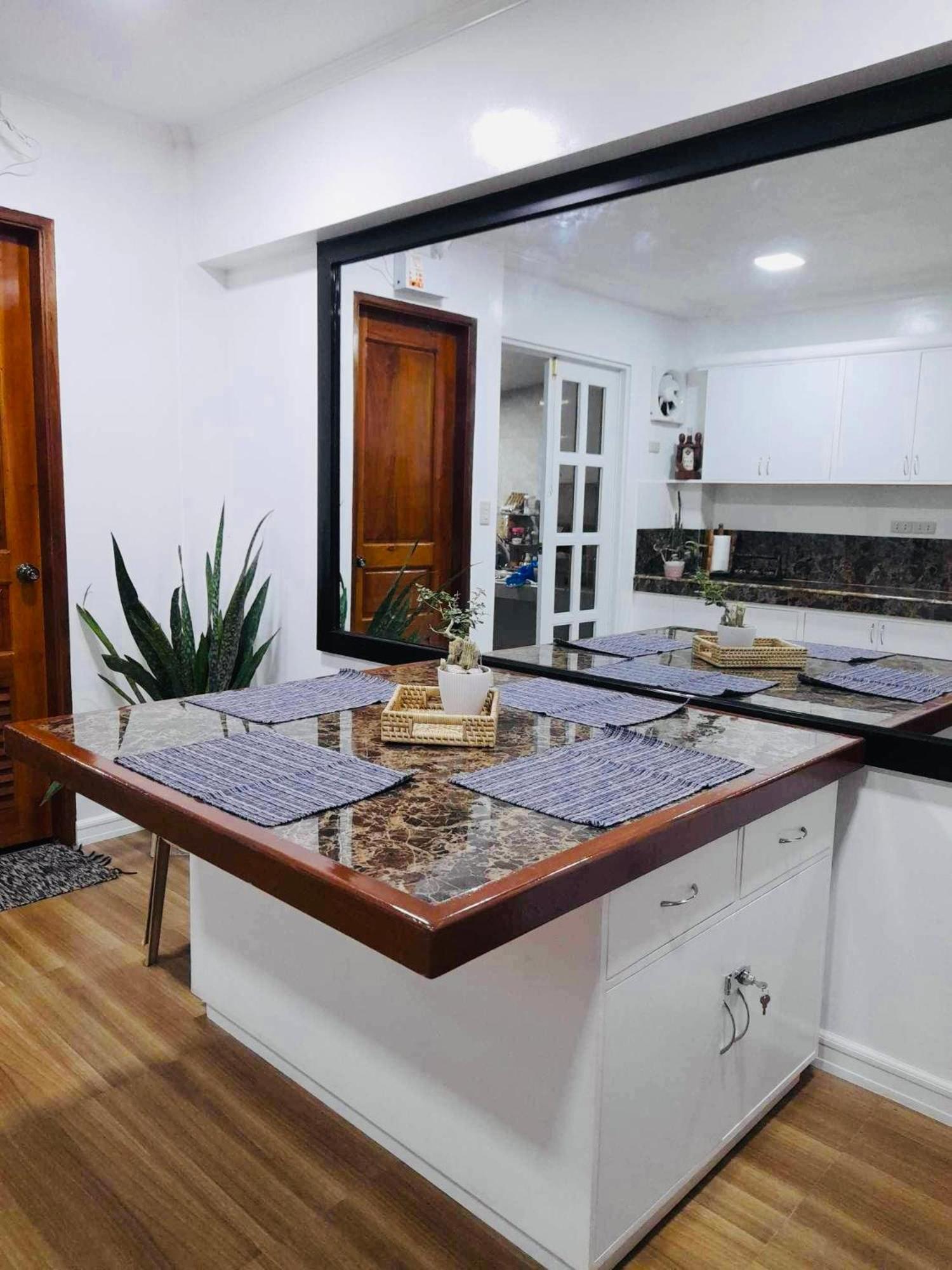 Holiday home Casa Strata 2 Bedroom 2 Baths Whole House With Roofdeck